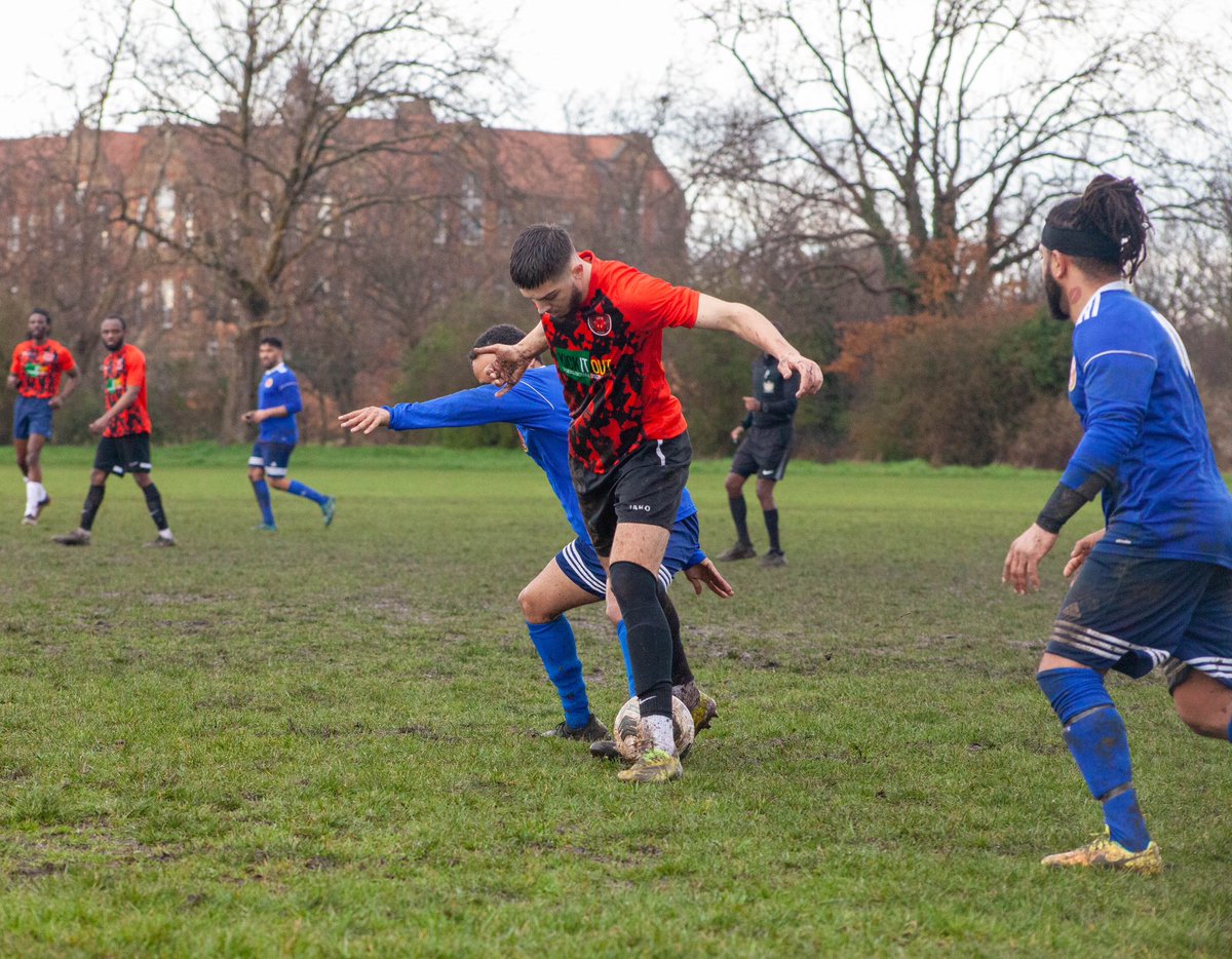 sfn_fc's tweet photo. Big win for the team today!!
7-3
Goal scorers:
Derek ⚽️⚽️⚽️
Micah ⚽️⚽️
Josh ⚽️
Jon ⚽️
#SFNFC #kickitout #upthesfn ⚫️🔴 https://t.co/wdEGS0QEOZ