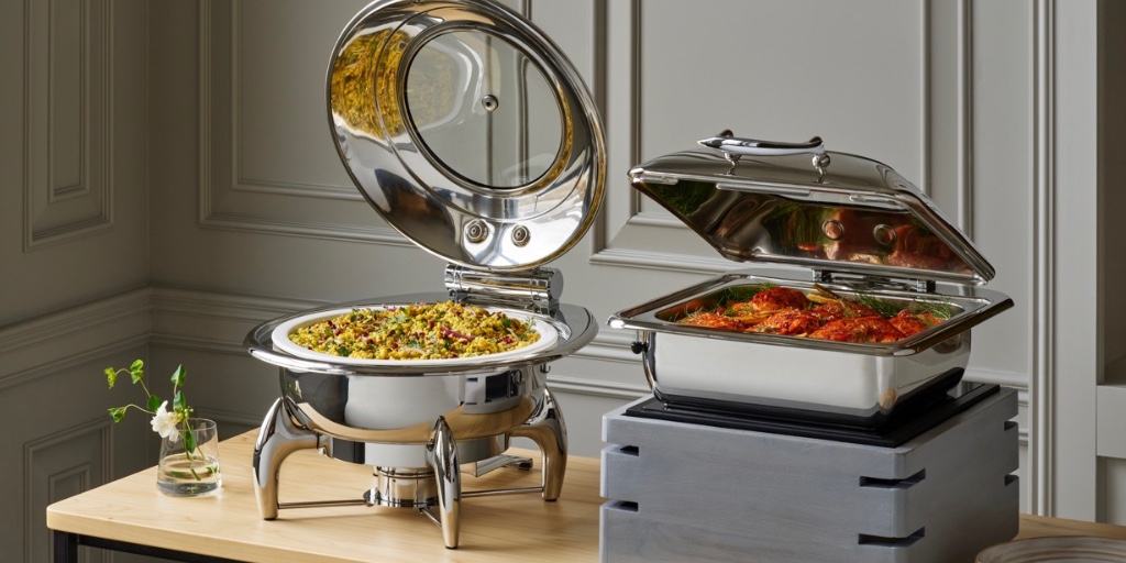 steeliteusa's tweet photo. Enhance any buffet presentation with induction-ready chafers by Walco. Idol chafing dishes are made of high-quality 18/10 stainless steel and designed for all your foodservice needs.
#steelite #theartofpresentation #innovation #buffet #hospitality #walco #chafer https://t.co/Q6zquXzpM1