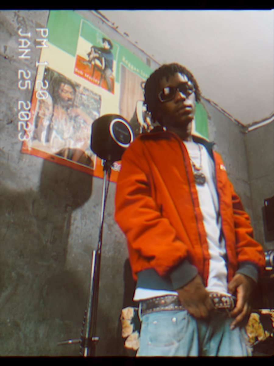 JallelShiesu's tweet photo. “Ghetto youth chant for the money never lazy.

https://t.co/5hFdqZFLVw https://t.co/Mr3AMzm4IA
