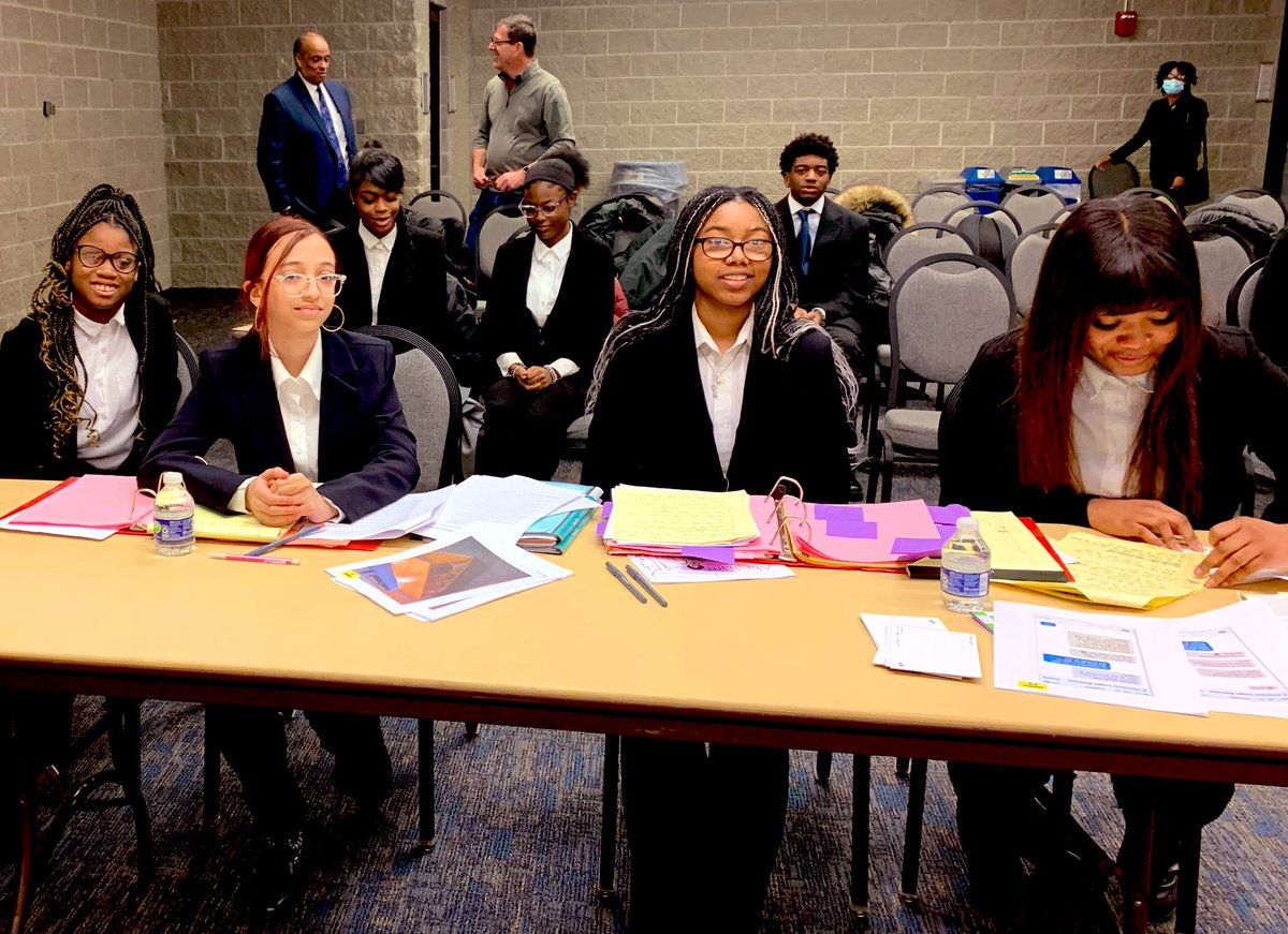 Mock Trial Prosecution Rd. 1 <a href="/ISBAlawyer/">Illinois State Bar</a> <a href="/RichTownshipHS/">Rich Township HSD 227</a>