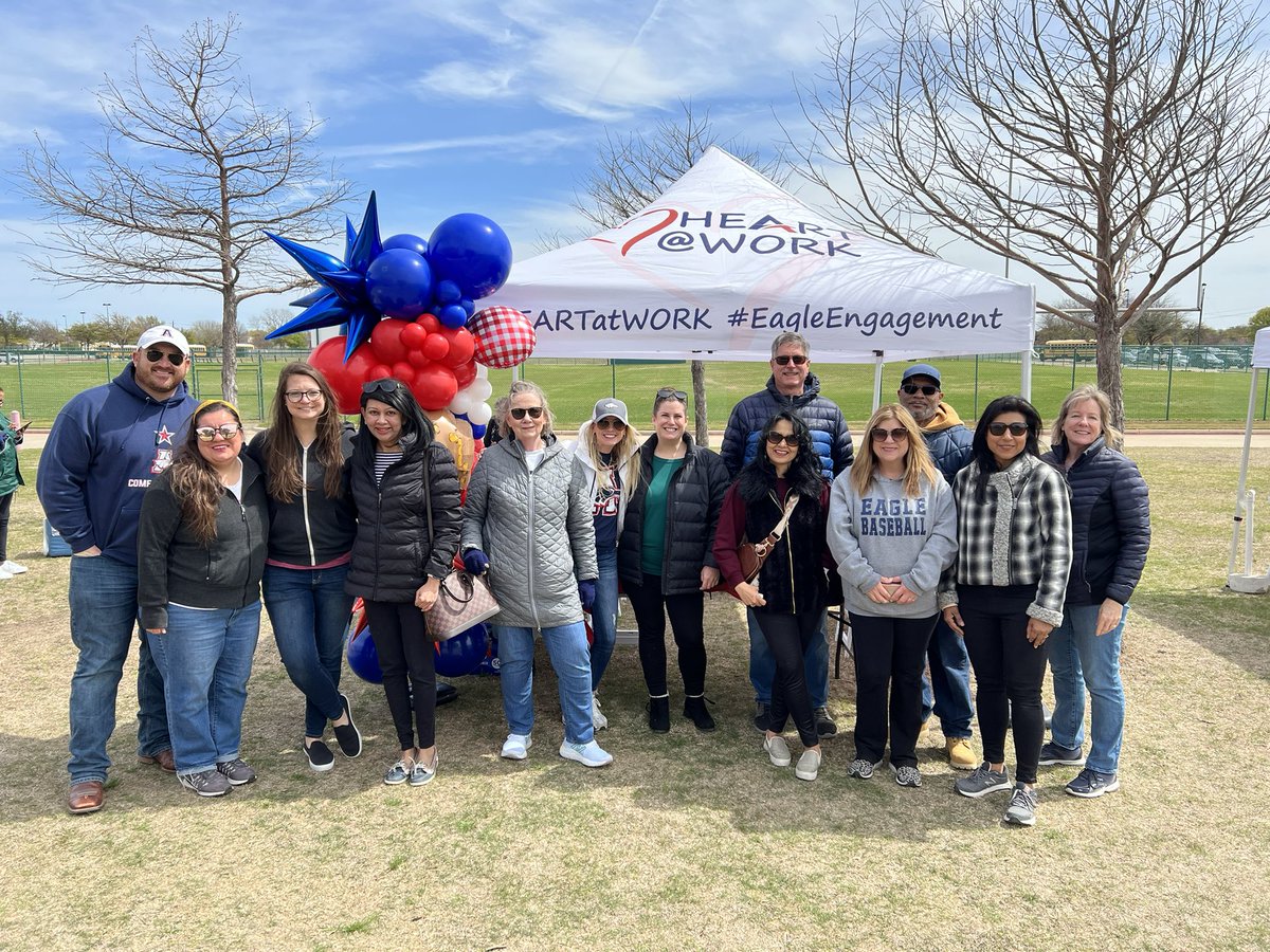 The Allen ISD Leadership Academy is hosting a tailgate for AISD staff today before the varsity baseball game. Free food and games, and plenty of fun. Thanks, Leadership Academy members!