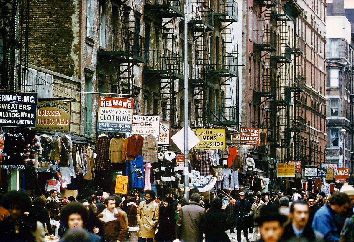 OthersafeNFT's tweet photo. gmoneyNFT: RT @9dccxyz: Evolution of NYC through the decades:

70s Garment District
80s Wall Street
90s East Village https://t.co/LJC7vxZG9u