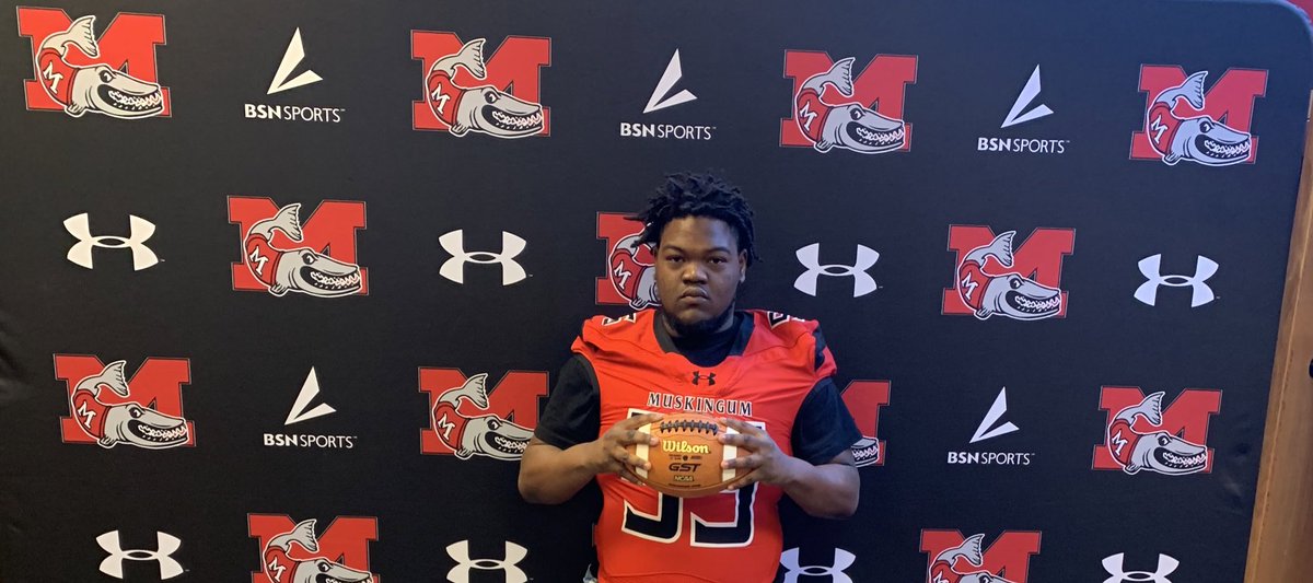 YE (@kanyecrenshaw) on Twitter photo After a great visit and a talk with my mom I am blessed to say that I am 110% committed to Muskigum university🔴⚫️ <a href="/CoachIeuter/">Erik Ieuter</a> <a href="/LargoFootball/">Largo Football</a> #DefendtheM After a great visit and a talk with my mom I am blessed to say that I am 110% committed to Muskigum university🔴⚫️ <a href="/CoachIeuter/">Erik Ieuter</a> <a href="/LargoFootball/">Largo Football</a> #DefendtheM
