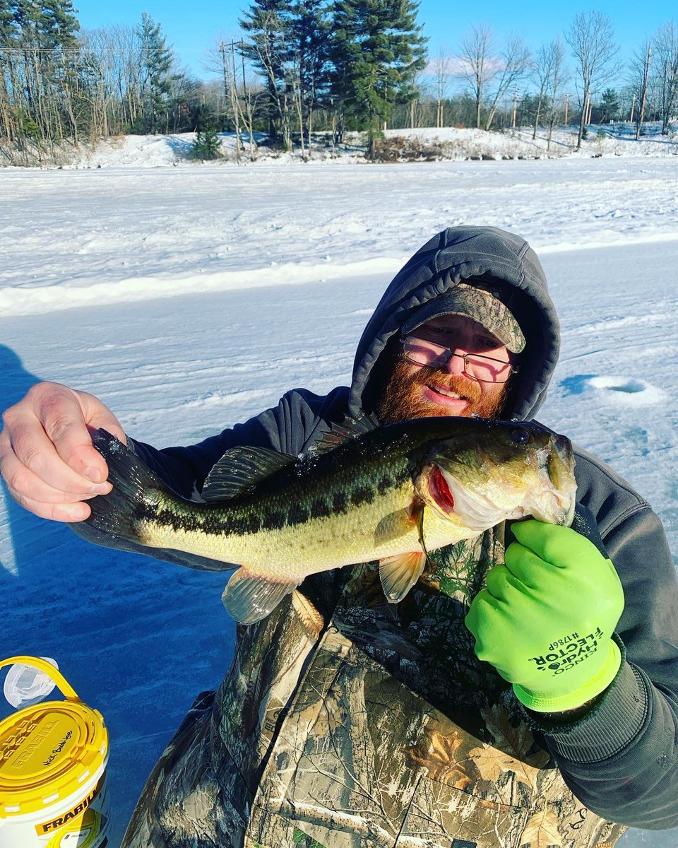 Truecountryboy3's tweet photo. Ice fishing 2023 https://t.co/YUK6z0corJ