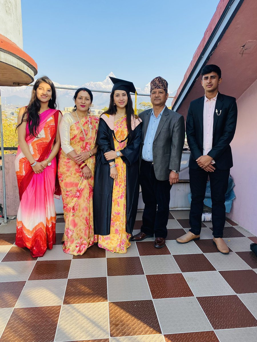 drkcpooza's tweet image. #graduation2022