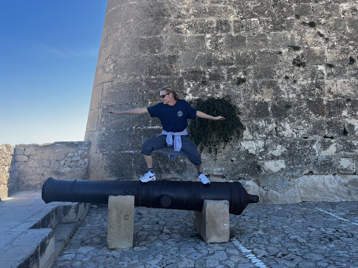 Indianajamesuk's tweet photo. Cannon surfing, a niche sport, at Santa Barbara castle my weapon of choice is this Russian beauty #cannon #cannonfodder #cannonball #Archaeology #Alicante #maritime #surfing https://t.co/wxSFswKEXO