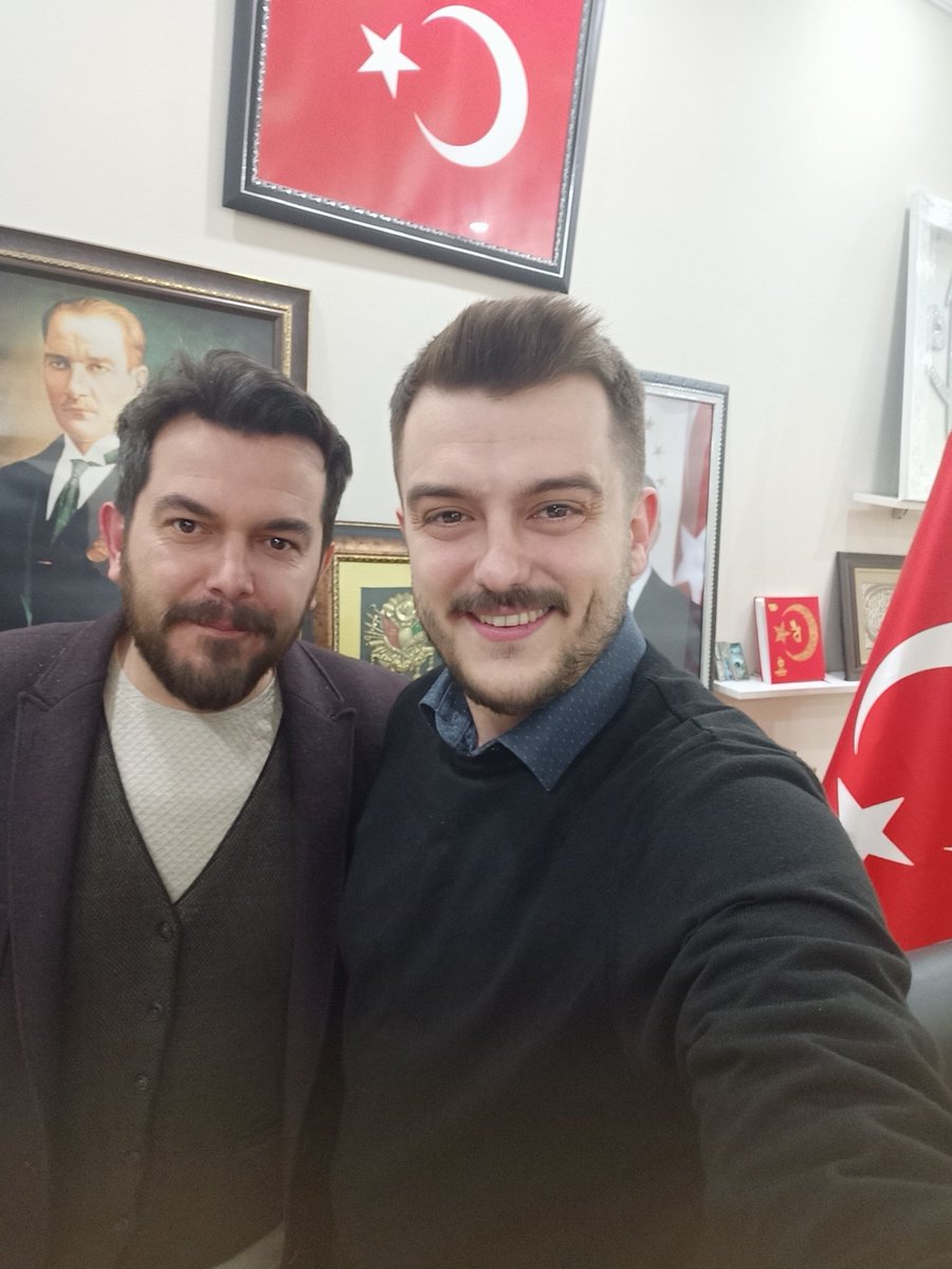 #Yenişehir ilçe teşkilatımızı ziyaret ettik. <a href="/Akparti/">AK Parti</a> Genel Merkezimiz tarafından Ak Parti Yenişehir İlçe Başkanı olarak atanan Sn. Mehmet İleri başta olmak üzere yönetim kurulu üyelerimize, kadın ve gençlik kollarımıza sonsuz teşekkürler.
<a href="/RTErdogan/">Recep Tayyip Erdoğan</a> 
#TesekkürlerYenişehir