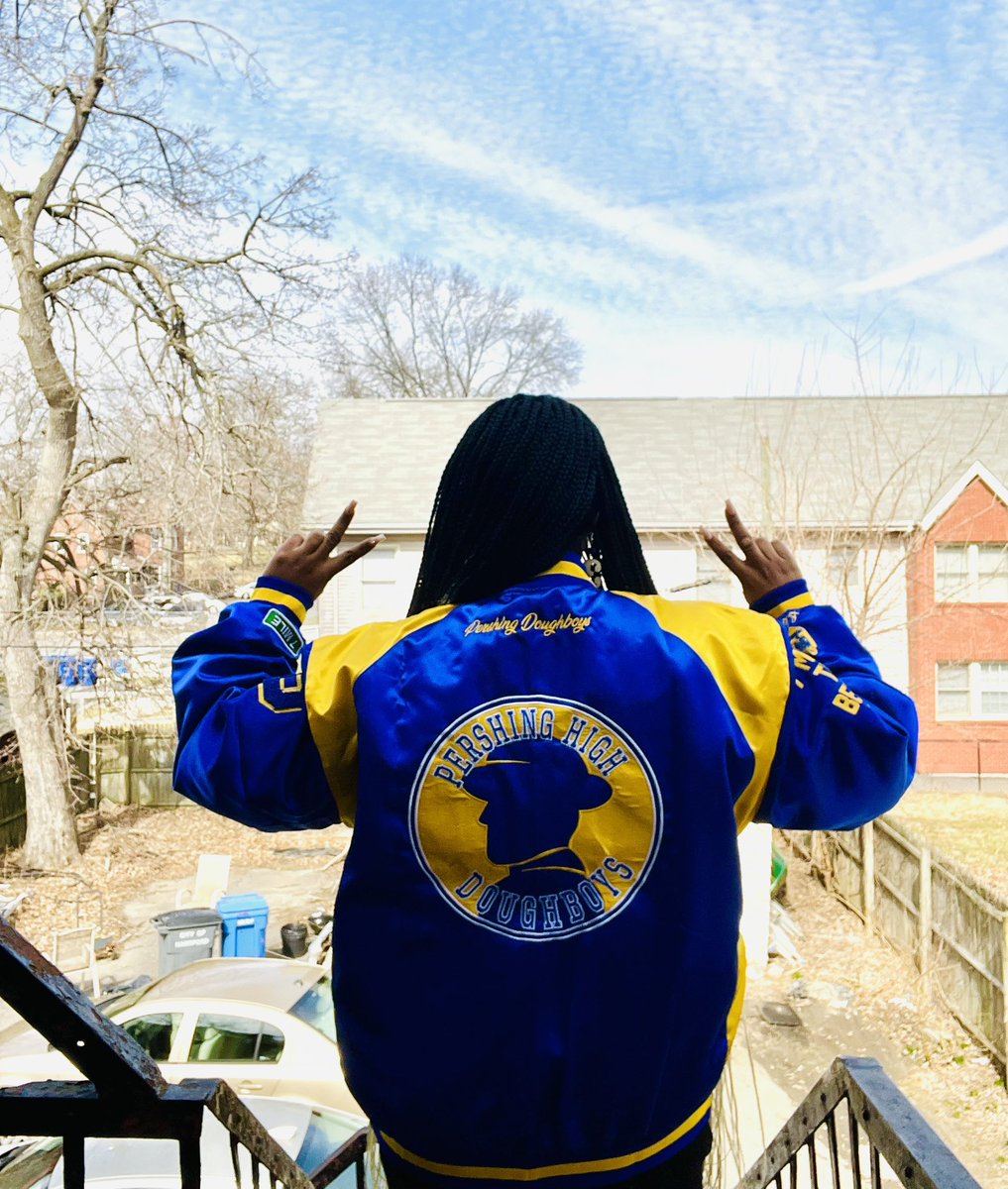 SheKnowsSports's tweet photo. Lovvvvve my new bomber jacket. Repping the BEST high school in the D - PERSHING DOUGHBOYS BABY! (Just ask @steve21smith - he knows lol)

#DetroitMade #PershingHighSchool #DoughboyPride https://t.co/wMJySs9QEV