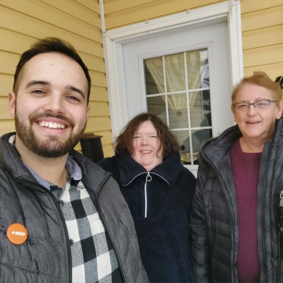 Teluisi_Tristan's tweet photo. Team #NDP is proud to announce that Islanders will have a chance to vote for #aBetterDeal in all 27 provincial districts. I'm glad to be alongside candidates like Cassie Mackay (D21) & Kathryn Yule (D22) who are ready to fight for their community this #peielection ! #peipoli https://t.co/sae1qaFHpG