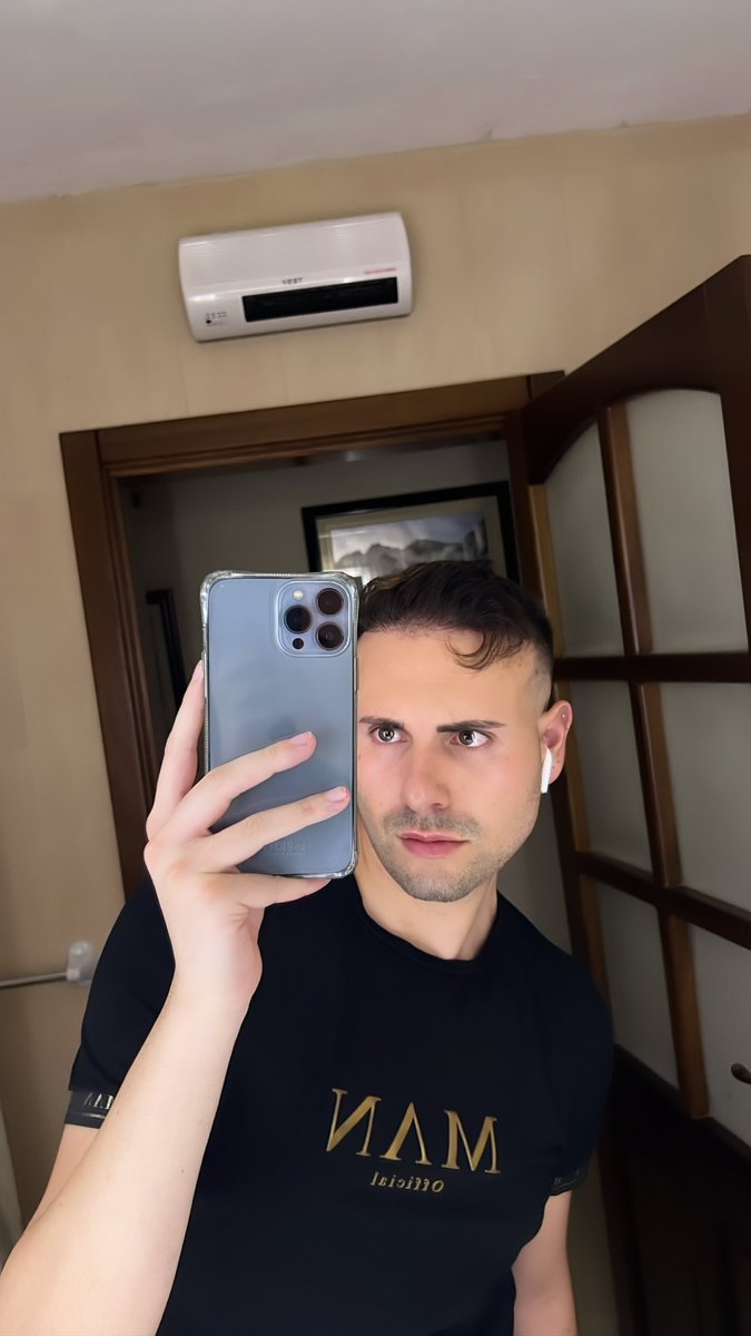 elluljonathan's tweet photo. A while ago 🤳🏻 https://t.co/sJrEYFuy28