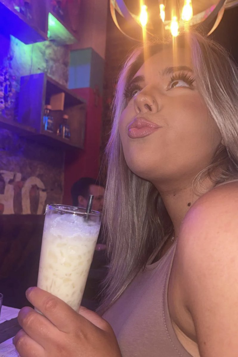 Celebration drinks in gtown with @aimscunningham not for her but😂💙