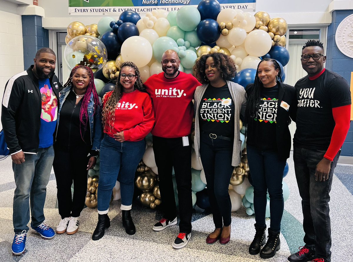 shanta_reynolds's tweet photo. Thank you #DRJC and @UnitedWayDE for providing this space for our students and educators to share, learn, and grow! Representation Matters/We Matter! Also, thank you @St_GeorgesTHS for hosting this terrific event. #BlackStudentSummit  @NCCVoTech #NCCVTWORKS @Supt_Jones https://t.co/RrQ3QwZ7hh