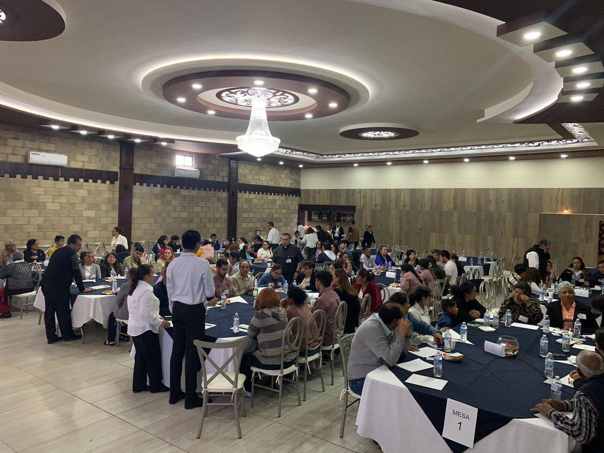 eqmisionero's tweet photo. Conversatorio por la paz en Sombrete, Zacatecas, uno de muchos que se celebrarán para generar un diálogo y compartir propuestas por la paz . La Arquidiócesis de Durango seguirá impulsara este proceso y los conversatorios. La paz es el desafío hoy, ante la vorágine de violencia. https://t.co/zlqfFR4MGl