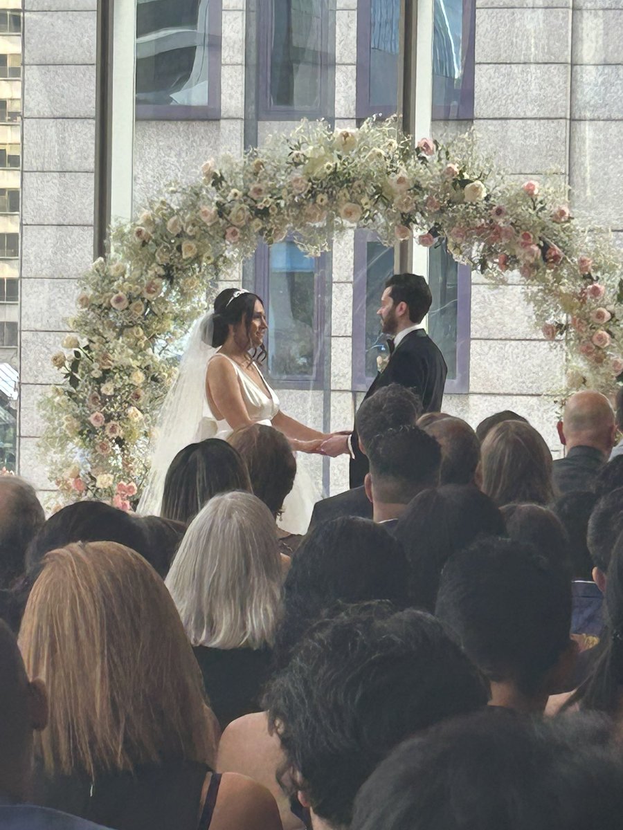 Lovely #Wedding at <a href="/ShangriLaTO/">Shangri-La Toronto</a> for J&amp;T - going to mix Greek &amp; Iranian music with the hits <a href="/EvolvedEnt/">E V O L V E D</a>