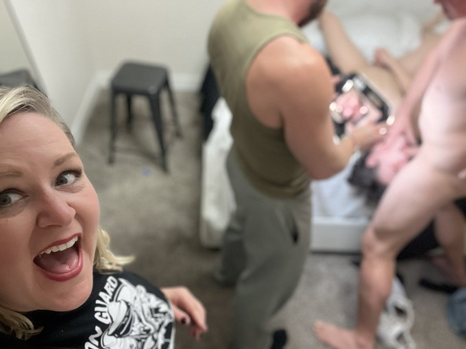 1 pic. Ok that was hot…and fun!!! Best combo for a porn shoot ???? @PierceParisXXX @BrianBondsXXX @xxxAsherDay