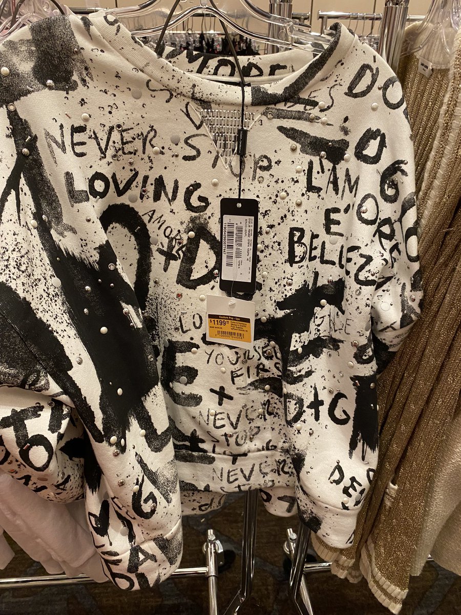 cookiegigan's tweet photo. Run don’t walk! Last 2 days of the Couture Pop Ups Designer sale. So many fabulous designers to choose from including Bottega Veneta,Valentino,Balmain,Dolce and Gabbana so many more. Open today and tomorrow until 9pm. #couturepopups #designersale #Influencer https://t.co/r7jyVWMonW