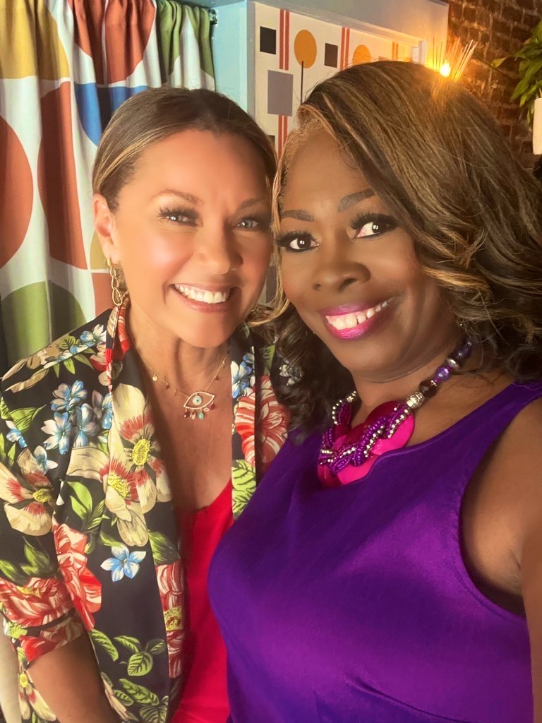 Happy 60th birthday Vanessa Williams. You are our forever beauty queen!     