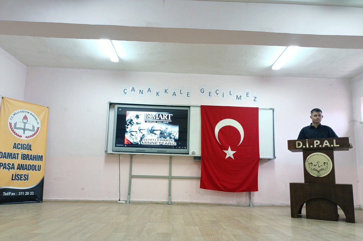DamatLisesi's tweet photo. Çanakkale Şehitlerimizi rahmetle anıyoruz https://t.co/p0p62gMFiS
