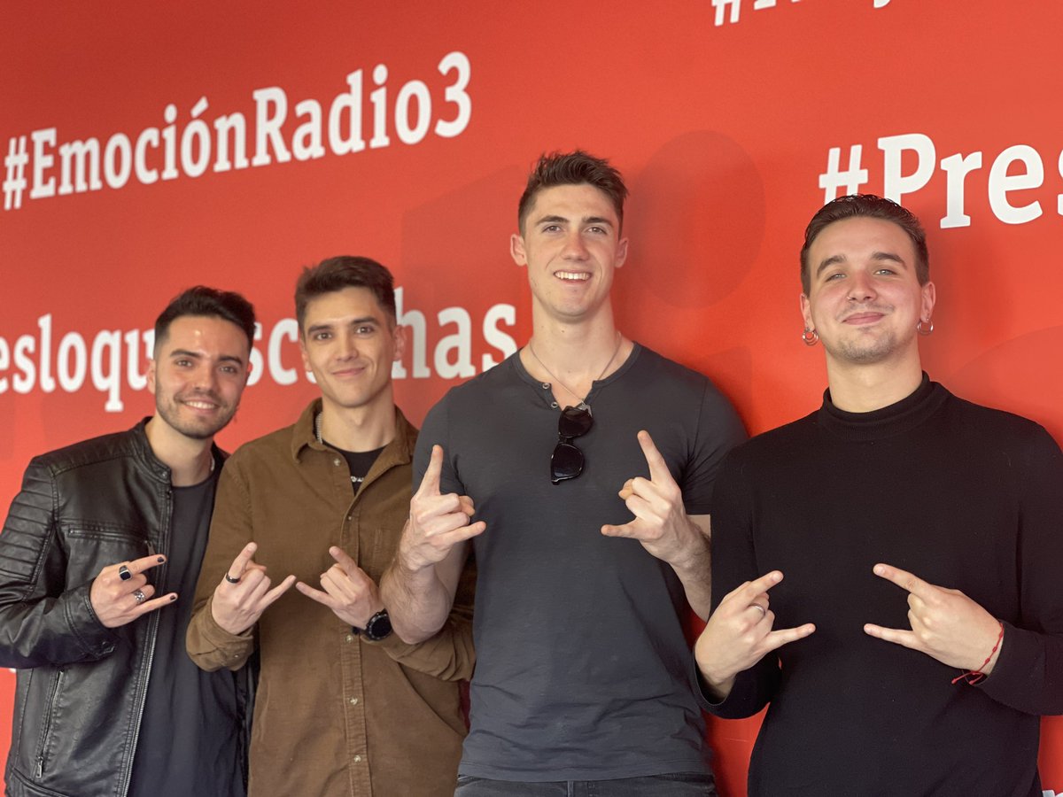 #Sonsofsteel, una banda de jóvenes madrileños que hacen del metal alternativo una disciplina musical diferente. <a href="/TomasPerona/">Tommy.TheG4n</a> nos cuenta cómo se conocieron y crearon el grupo. 

🎙️ rtve.es/play/a/6833188/ con <a href="/lolamtzrojo/">Lola Martínez Rojo</a> en <a href="/ree_rne/">Radio Exterior de España</a> <a href="/rne/">Radio Nacional</a> 

🎸youtu.be/nhaQbgEnyJg 
#metal