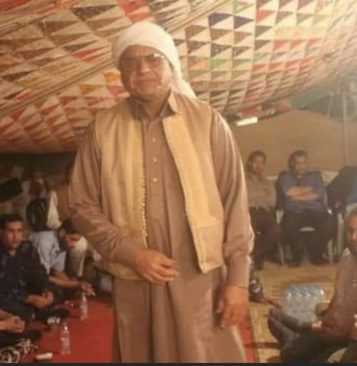 HElmaremie's tweet photo. الحاج اعويضة عبدالجيد في ذمة الله..
رحمك الله وغفر لك ،،، عرفتك مدينة القبة واهلها بالشيخ الناصح والفاعل للخير  ولا تخشى في الحق احد،، https://t.co/HQEYOQsyj1