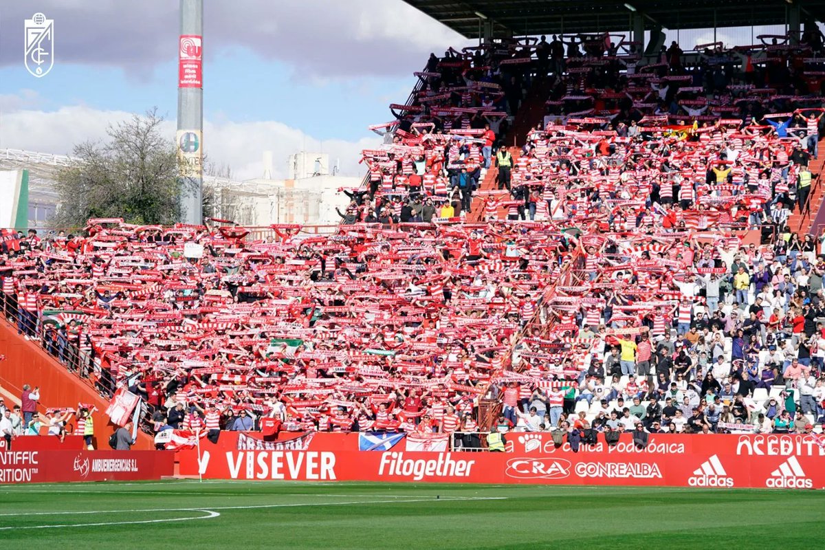 GranadaCF's tweet photo. 🫡 No hay palabras para esto. 

❤️ 𝐆𝐑𝐀𝐂𝐈𝐀𝐒 🤍

🙌🏼 Buen viaje de vuelta, afición. 

#𝙀𝙩𝙚𝙧𝙣𝙖𝙇𝙪𝙘𝙝𝙖 🇦🇹 || #AlbaceteBPGranada https://t.co/RMNCtF0oQ0