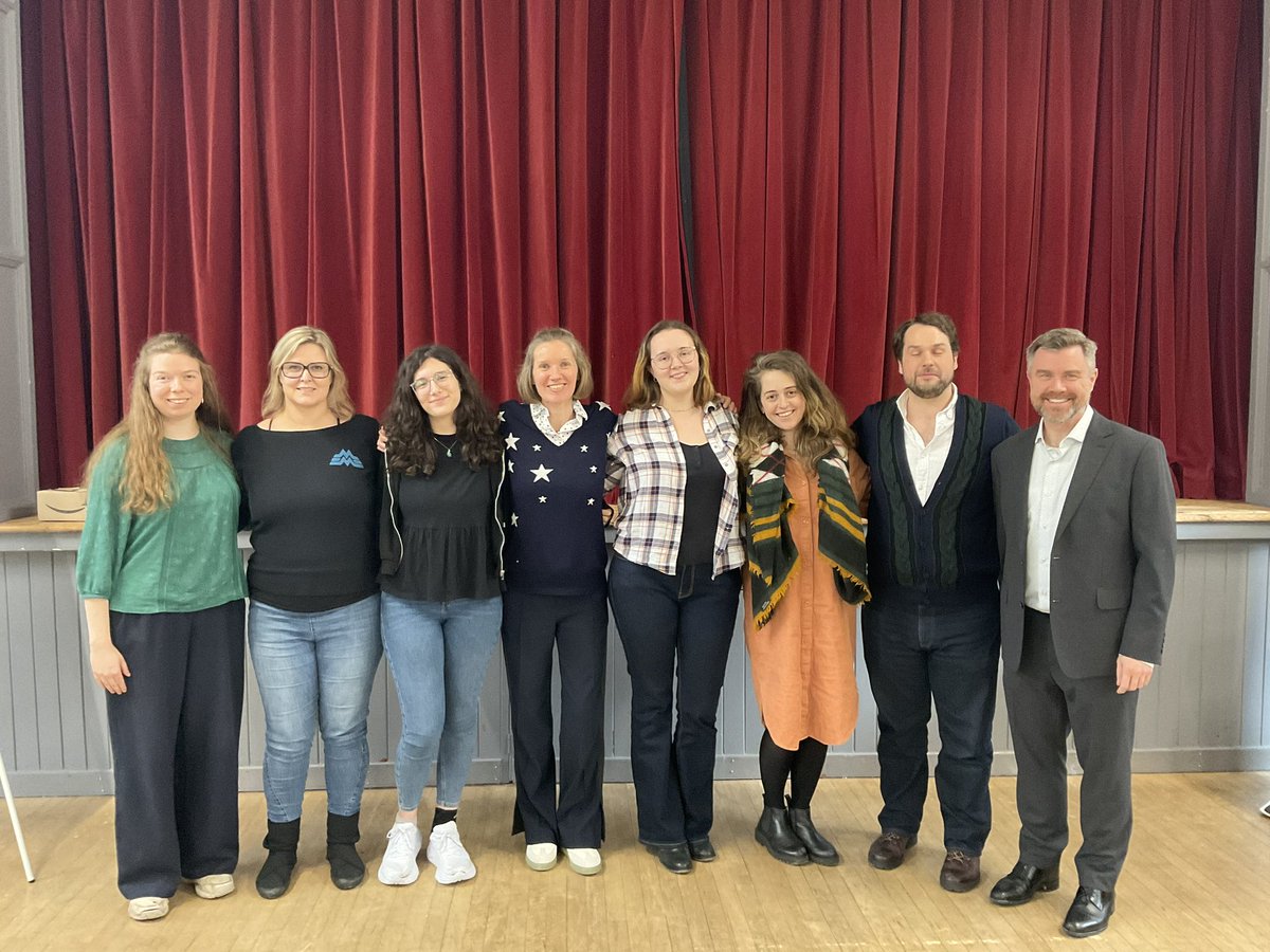 amybebbs1's tweet photo. So encouraging to work with the brilliant singers of @HarlequinChCh with some very lovely and capable conductors, on some challenging repertoire. “We are alchemists of sound”! So grateful to be able to host this masterclass after nearly 3 years. Choral music is viable and valued! https://t.co/w5VXptTqdT