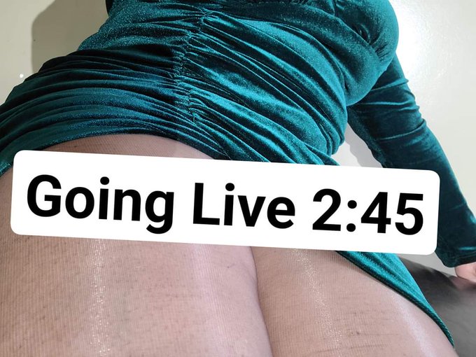 If you are subscribed to my OF as promised I will be going live in a few minutes around 2:45. If you<a href="/tag/tights"class="tags"><span>#tights</span></a><a href="/tag/pantyhose"class="tags"><span>#pantyhose</span></a><a href="/tag/nudepantyhose"class="tags"><span>#nudepantyhose</span></a><a href="/tag/collants"class="tags"><span>#collants</span></a><a href="/tag/wetnylons"class="tags"><span>#wetnylons</span></a>
