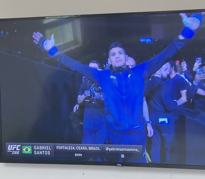 Are you guys going to watch UFC 286 today? P.s im from Fortaleza ☺️🇧🇷 https://t.co/NkAaLmO2HB