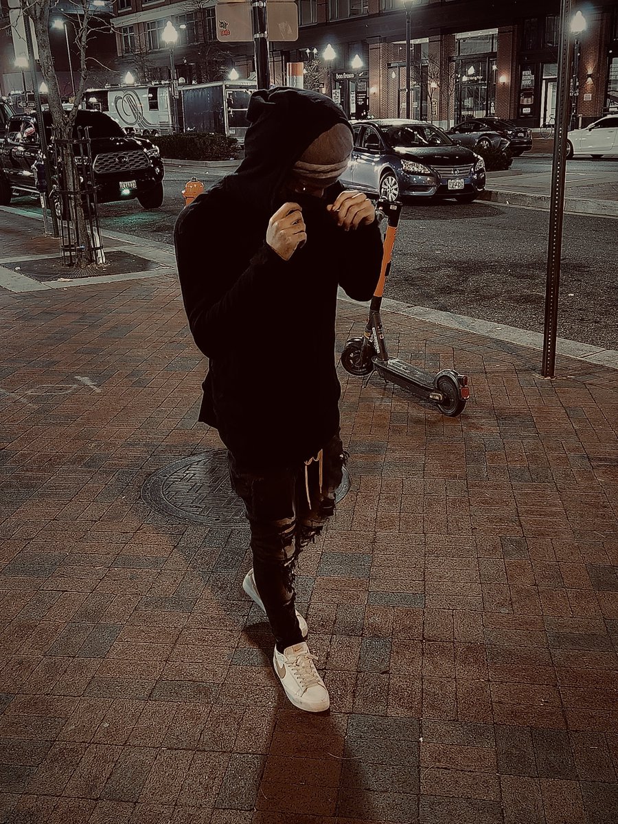 FRYExNATION's tweet photo. 🩸 Let me bleed 🩸
(Pre-save the single NOW!)
https://t.co/Z34P45ozgF
📍🔊 Friday, 3/24/2023 | RT 🙏🏽
#fryenation #bleed #dmvartist #music #musicproducer #rapartists #newmusicalert #hiphopmusic #upcomingartist #baltimore #dc #washingtondc #madeinthedmv #artist https://t.co/maENutL8nE