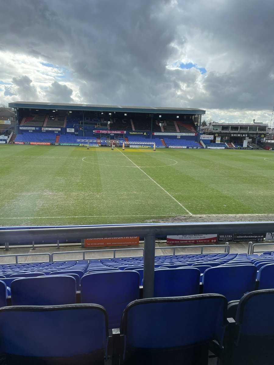 Zahid Patel (@zahidpatel89) on Twitter photo Today’s CPD with <a href="/OAFCAcademy/">Latics Academy</a> The FA Level 2 Emergency First Aid in Football. It’s always great to refresh and learn new skills.
Not a bad view too 😏
#faclubplacementprogramme Today’s CPD with <a href="/OAFCAcademy/">Latics Academy</a> The FA Level 2 Emergency First Aid in Football. It’s always great to refresh and learn new skills.
Not a bad view too 😏
#faclubplacementprogramme