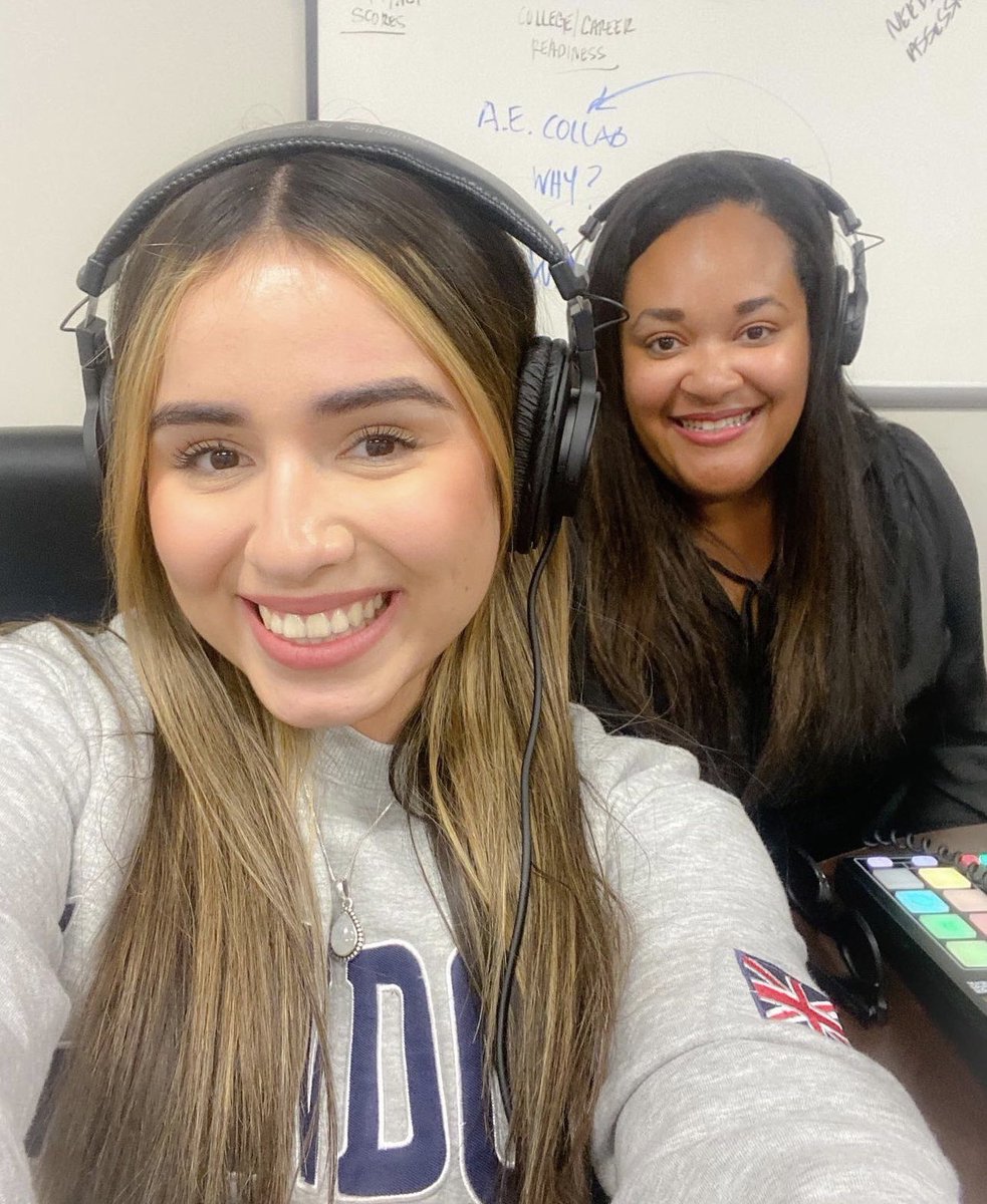 lynettewsocial's tweet image. SUPER PROUD of Denise! She was on the @CJUSDChats in Jan &amp;amp; hosted her own episode in Feb! If you tuned in you heard how incredible she is and now she’s been accepted to 2 of her top colleges!! @UCLA  &amp;amp; @SDSU ❤️🙌🏾🤗 No matter where she goes, her future is bright 🤩 #CJUSD