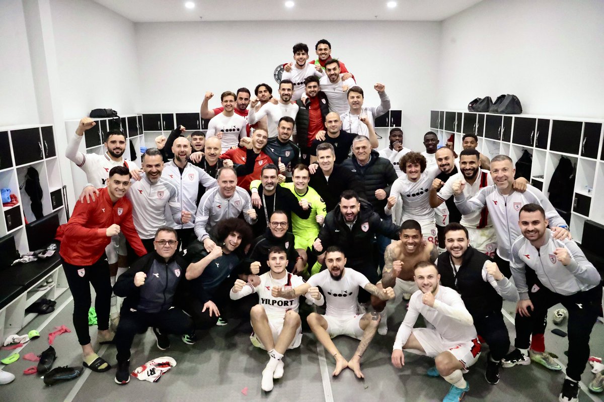SamkonSamsun's tweet photo. "Adım Adım Şampiyonluğa"

Şampiyonluk Yakın, Meşaleleri Yakın...

Hasan Kaya AŞCI 
SAMKON Genel Başkanı

#GENvSAM #Lider #Samsunspor https://t.co/aK45WBDwh2
