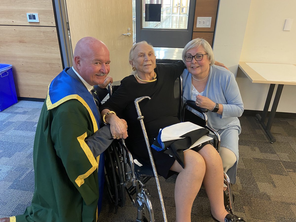 pcookrbci's tweet image. The World has lost a wonderful woman &amp;amp; a true champion of continued education &amp;amp; life long learning with the recent passing of Dr. Vari ⁦@NipissingU⁩ Honorary Doctorate recipient 2022. #CommunityBuilder #LakersFamily