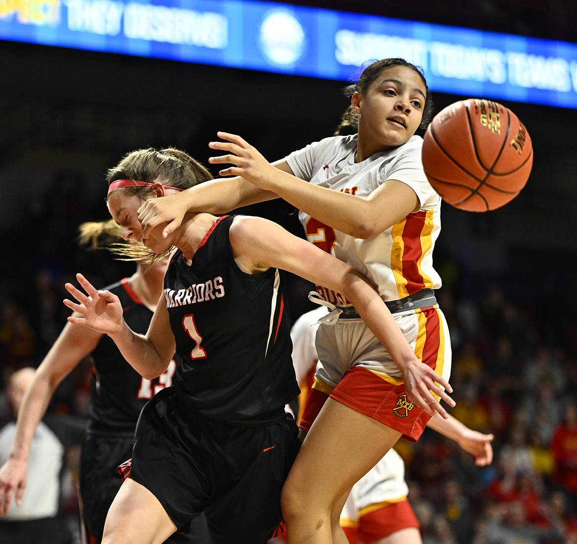 FINAL @MSHSL girls' basketball state tourney at Williams Arena Class 1A championship #1 Mt. Iron-Buhl over #3 BOLD, 52-31. Gabby Lira with a double-double (10 pts, 13 reb) and @jordanzubich with 15 pts for @MIBBASKETBALL @GMacHoops