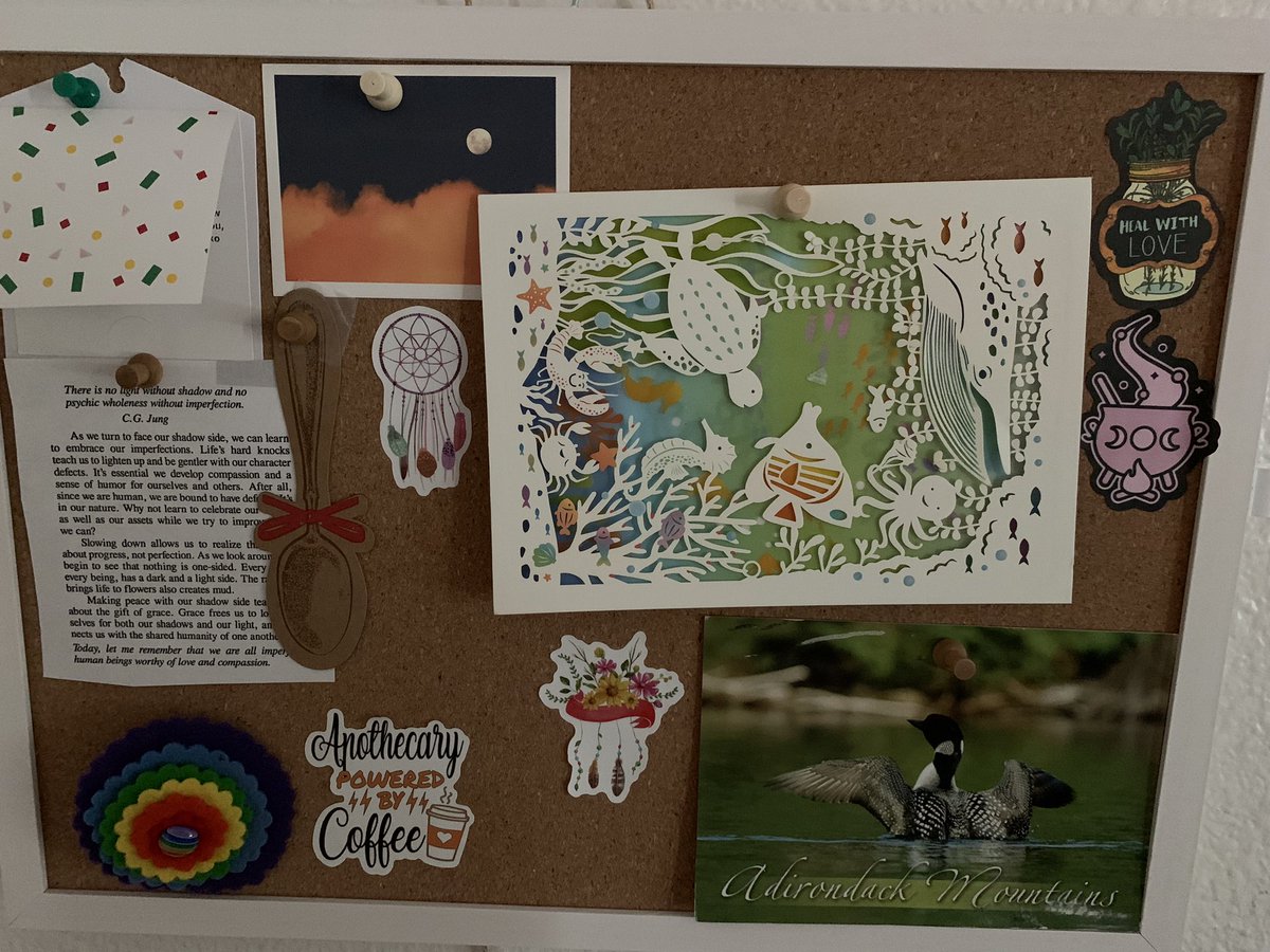 crunchyyshark's tweet image. A recent addition to my bedroom! It’s a small cork board with stickers, cards, and little things that mean a lot to me 🥰 I had a bigger one growing up and wanted to bring some of my teenage years back. #innerchildwork #crafting