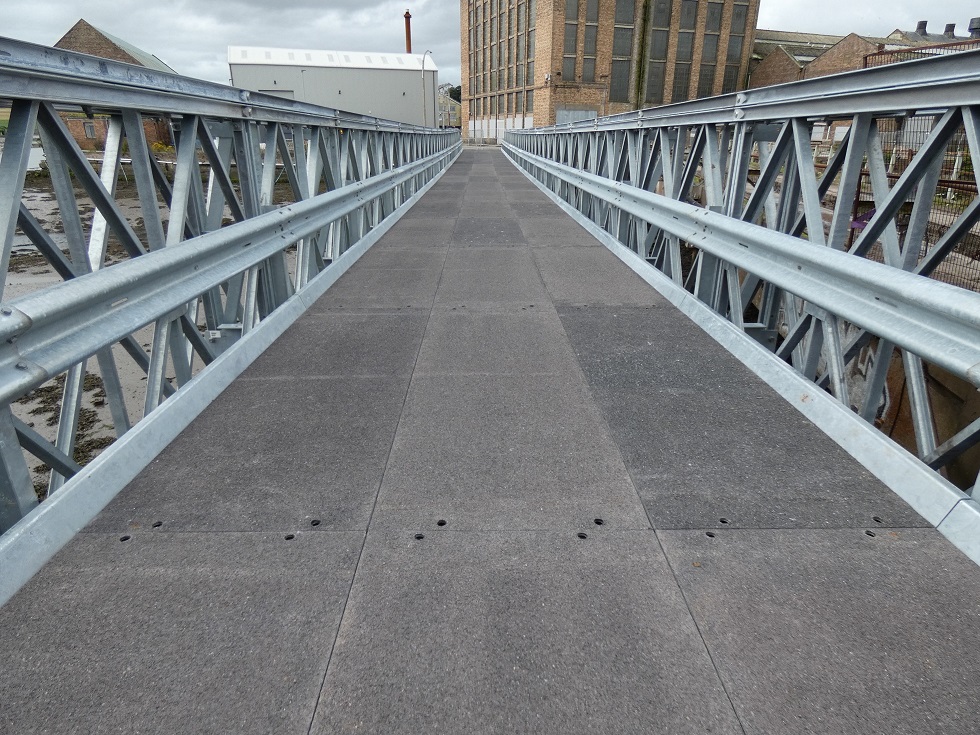 MabeyBridge's tweet photo. Today we reflect on the numerous #modularsteelbridges delivered all over the UK. 

◾ Long or short
◾ Urban or rural
◾ Public or private
◾ Permanent or temporary

For help from an industry-leader on your next project, contact us here: https://t.co/wyMobcbDAz https://t.co/oVUzsrnJMb