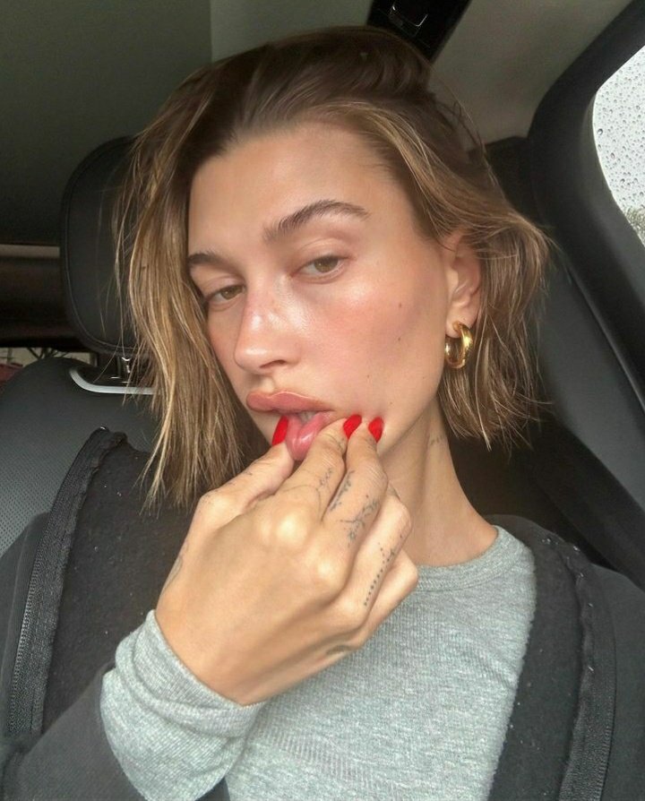 hailsrbiebs's tweet photo. Hailey Bieber's feed https://t.co/utME0QYuj4