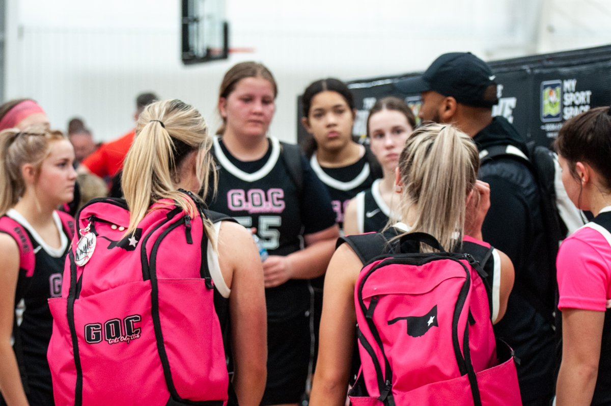 We're here all weekend! Come 𝒆𝒏𝒋𝒐𝒚 𝒂 𝒈𝒂𝒎𝒆... or two!

#BattleAtTheHive | 2023🏀