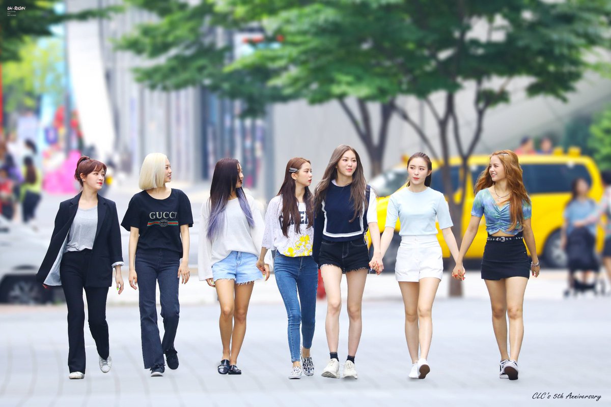 오늘은 우리 데뷔 8주년이네 🤍 우리 정말 많이 컸다! Happy 8th anniversary! I’m sure if we still together we would be celebrating together 😋