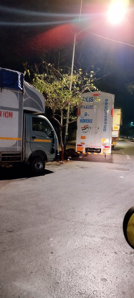iamsachinchand's tweet photo. This is what you have taken action 
@MumbaiPolice @MTPHereToHelp @mieknathshinde @CMOMaharashtra https://t.co/ylr90Yn0T6