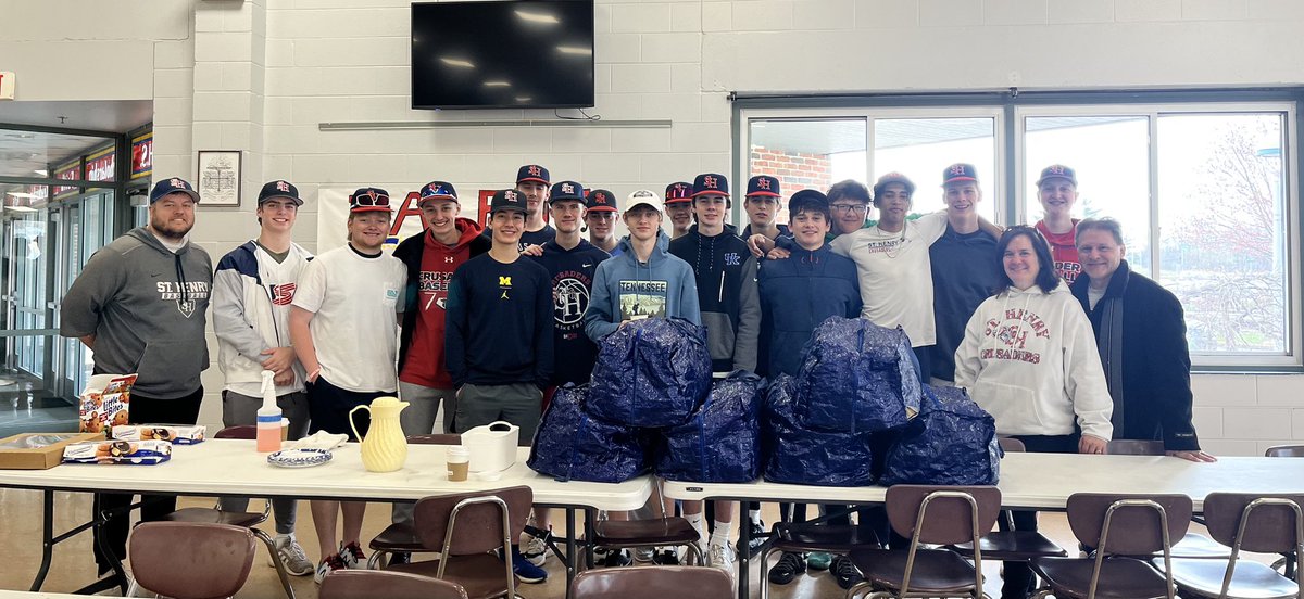 StHBaseball1's tweet photo. Our team started this Saturday with a practice and then partnered with Walk a Mile Foundation to serve our community
#GoCRU ⚔️ https://t.co/lPfuYelldk