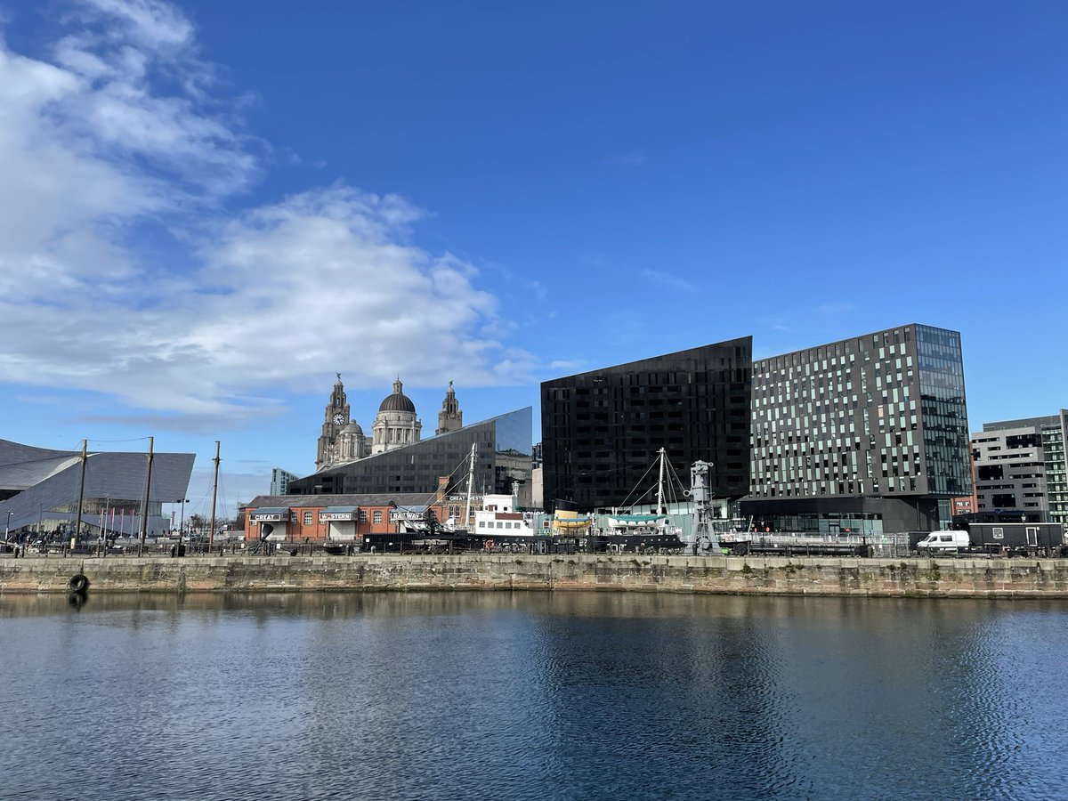 A bit of Liverpool culture then An Inspector Calls at the sold out Liverpool Empire, on a freebie! A perfectly acceptable way to spend a Saturday.