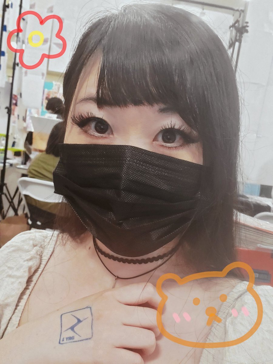 cielle_amour's tweet photo. I'm at Anime Impulse Table AG15 (near the back lol) with @cloverinari!!! come visit us, we got #cloverch https://t.co/FPWpAP3lMv