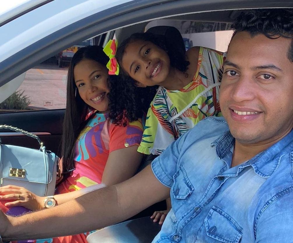 Irmã de Amanda Wanessa acusa marido da cantora de impedir a família de vê-la dlvr.it/Sl69VF