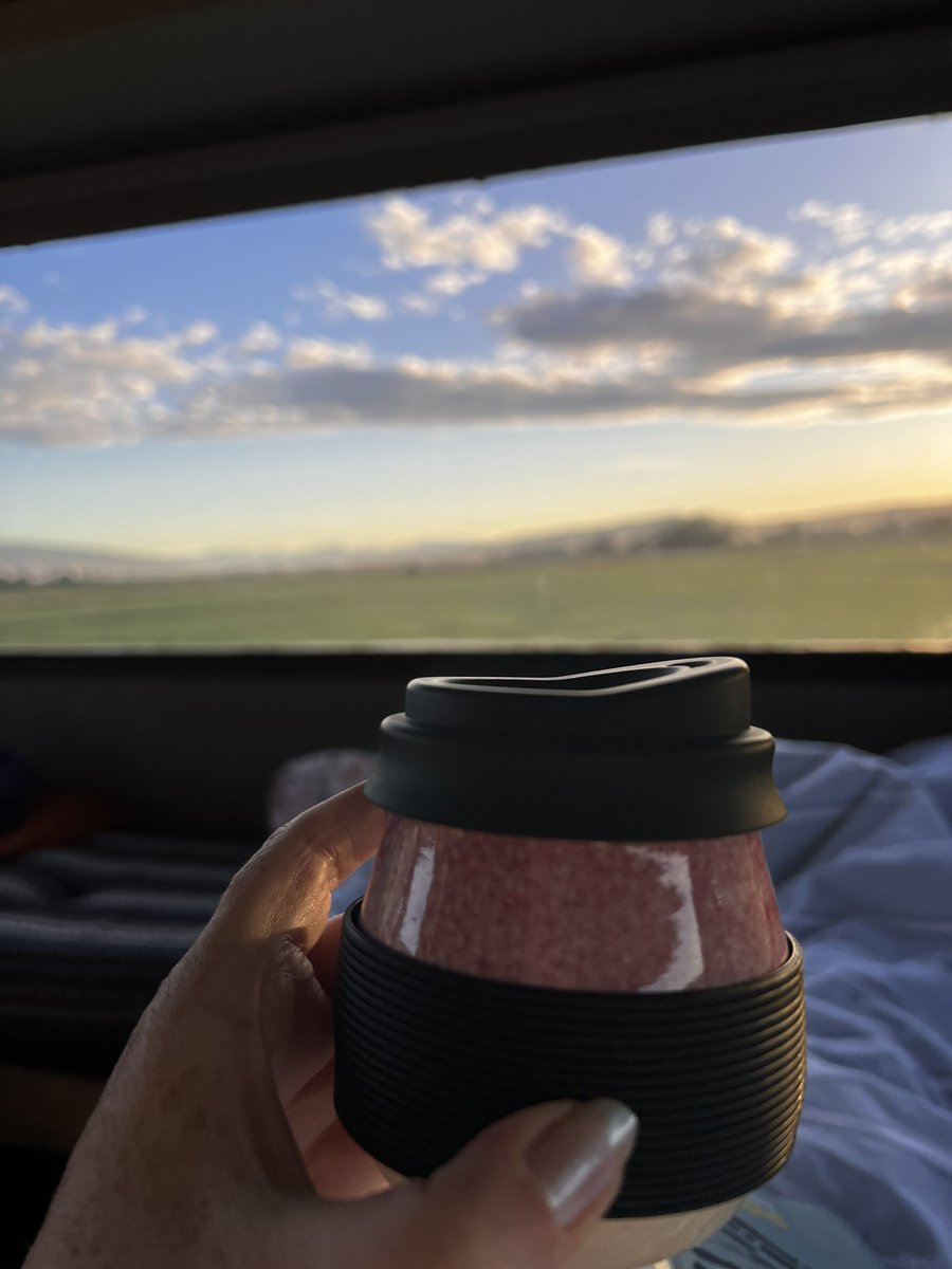 It’s a bit chilly on the Strath Taieri this morning but the coffee is good. #campervanlife