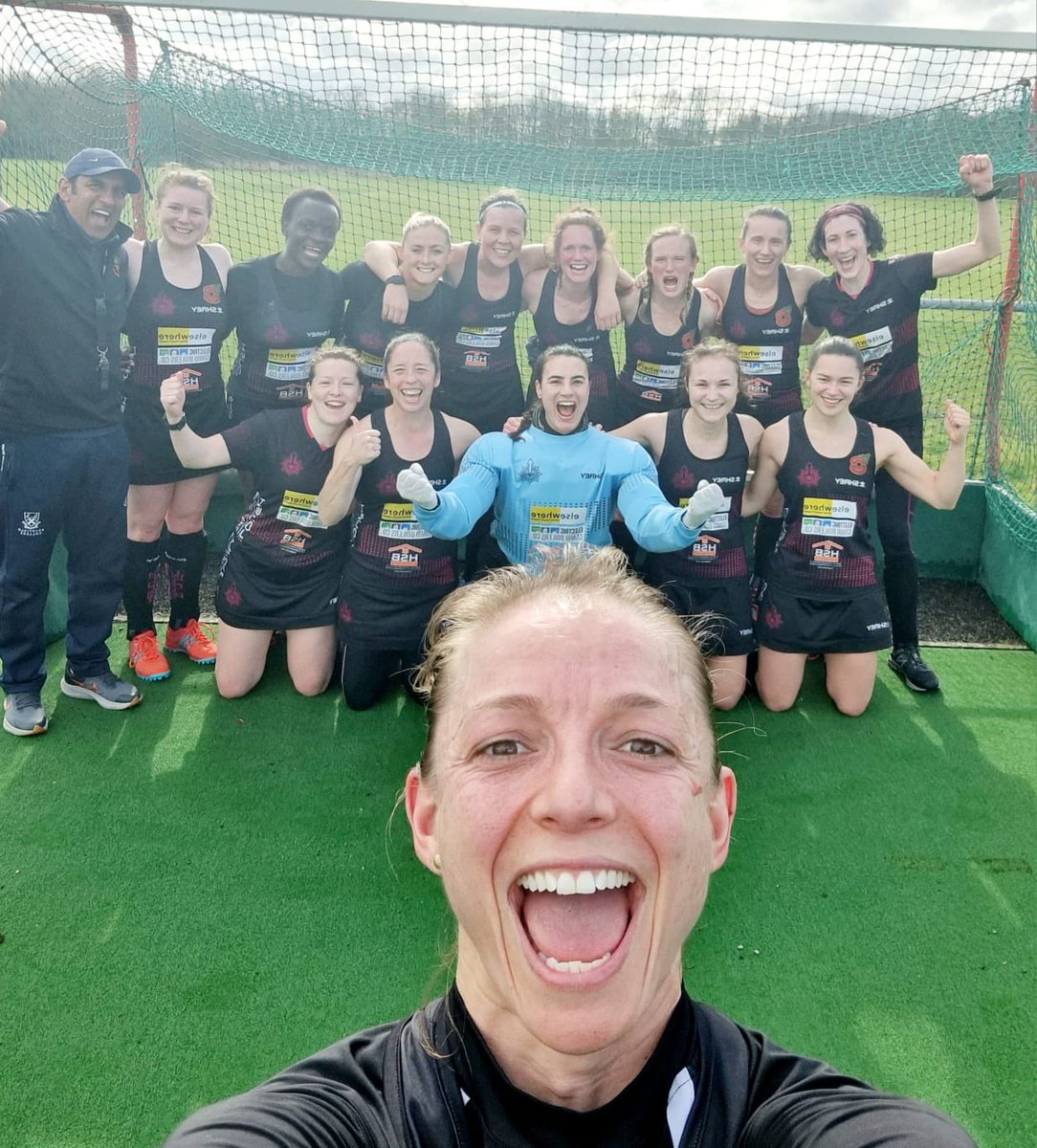 SloughHCL1's tweet image. What a day. What a performance. What a team. But can we talk about that finish by Mel Ball… 💥 

4-3 WIN vs @7Oaks_L1s coming back from being 3-1 down

Goals: Holly, Mel, Anna &amp;amp; Sophy
MOM: Mel &amp;amp; Lizzy
DOD: Asha &amp;amp; Anna

@SloughHC 💕🖤

#penaltyflickmayhem #crawling #topDstriking