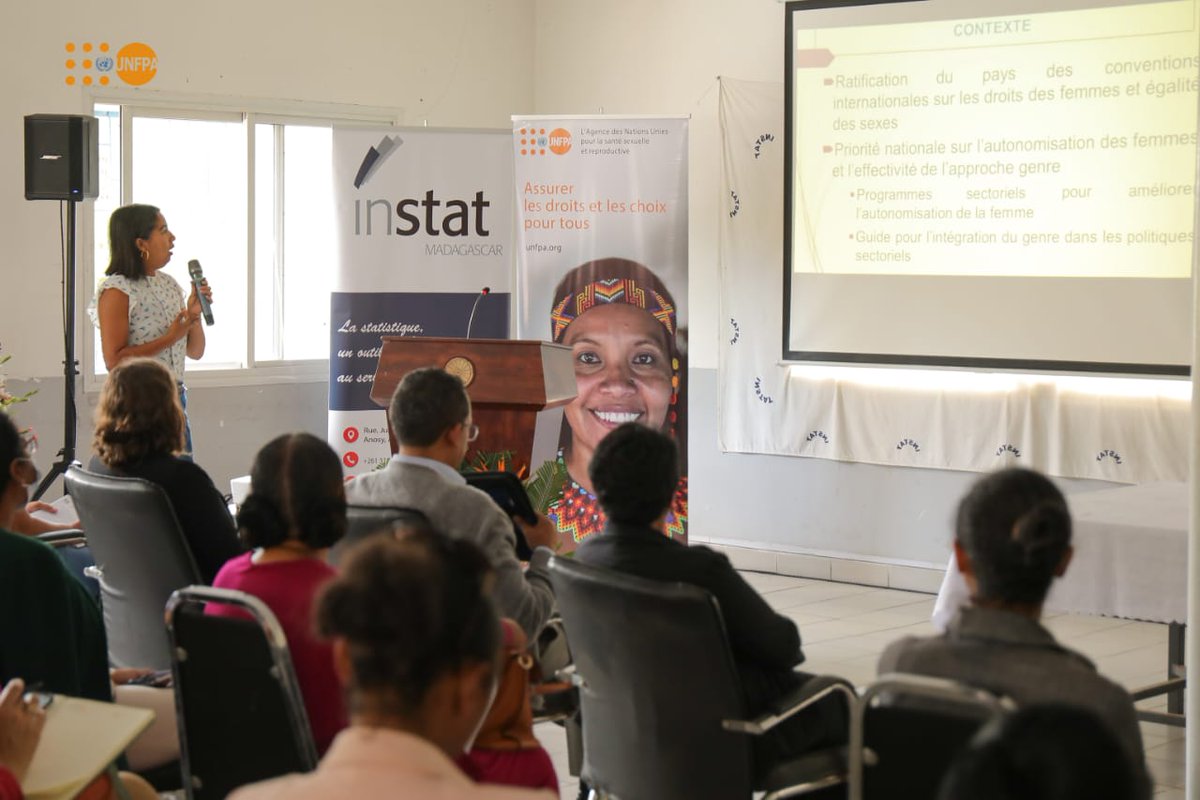 UNFPAMadagascar's tweet image. 1/3
To mark Women's month, the Nat Institute of Statistics #INSTAT, w/ @UNFPA's support disseminated a special report on #Gender &amp;amp; situation of #women in Mdg🇲🇬

The event at INSTAT premises in Antananarivo was attended by @UNMadagascar, partner ministries, civil society &amp;amp; media.