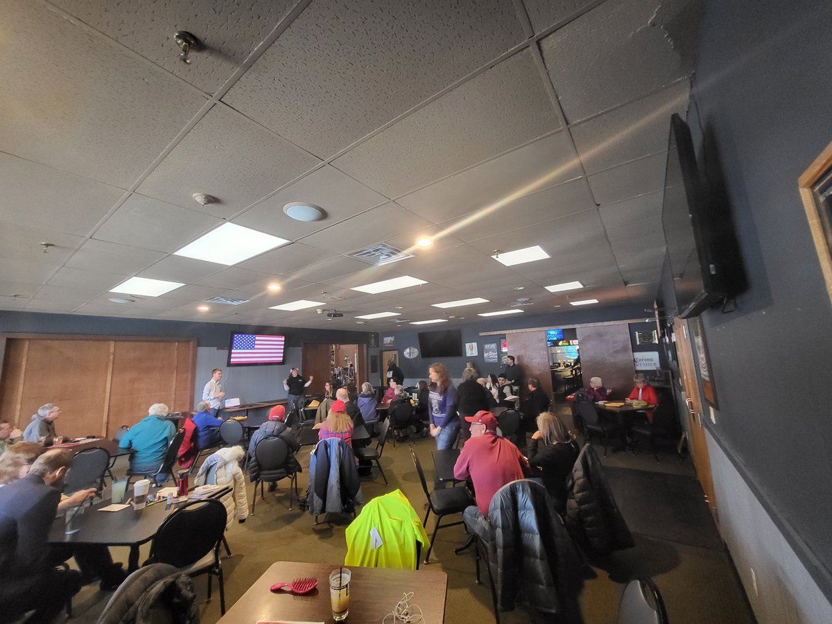 brandon_maly's tweet photo. Glad to be with the Wisconsin 2A Team @bgalsWI &amp; @ScottPresler for a grassroots "Bring a Friend" training in Racine. Talking about the importance of the Spring Elections in Wisconsin, early voting and bringing new friends into the conservative movement. @tpaction https://t.co/zhbAX0P2Zo