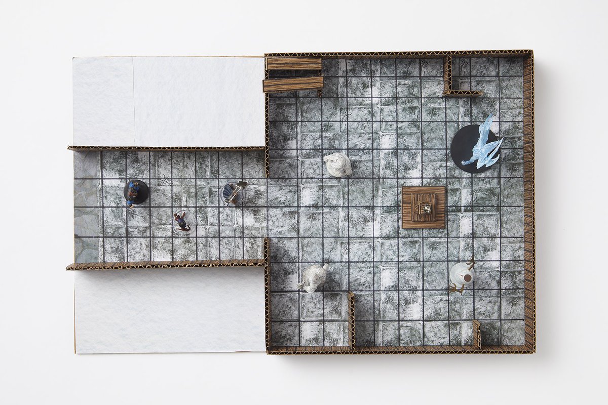 Pedestal room.
•
#DnD #DungeonsAndDragons #5e #TTRPG #RPG #TerrainBuilding #BattleMaps #Dice #D20 #DIY #Cardboard
