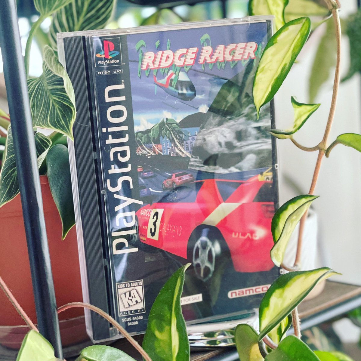 It’s a Ridge Racer PS1 big box kind of day!

#retrogaming #gamecollecting #GamersUnite #RidgeRacer